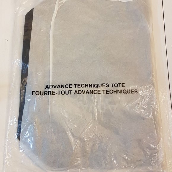 Avon Advance Techniques Tote Bag NEW - Picture 2 of 2